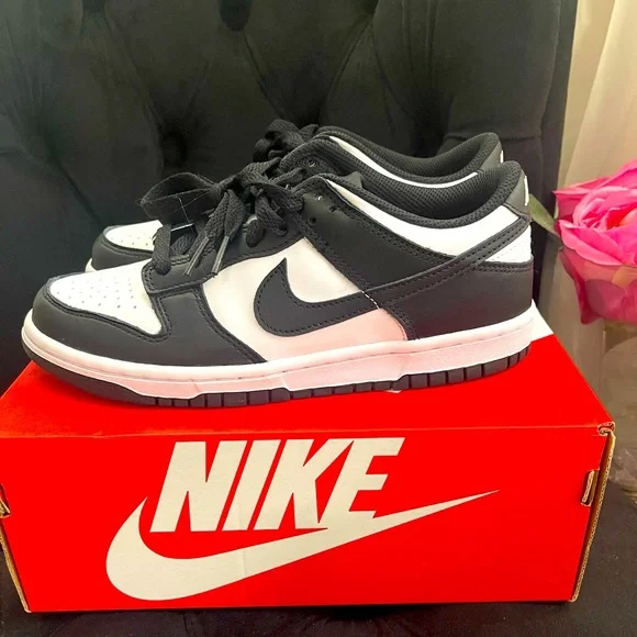 COPY - 🐼Nike Dunk Low Black and white Pandas 🐼 Womens size 7 - Picture 10 of 10